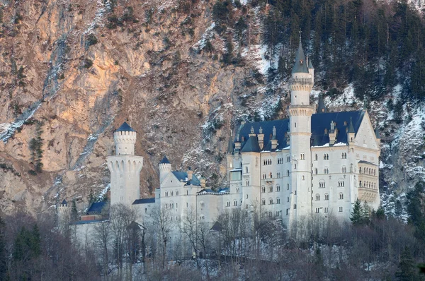 Increíble castillo de Neuschwanstein en Baviera, Alemania — Foto de Stock