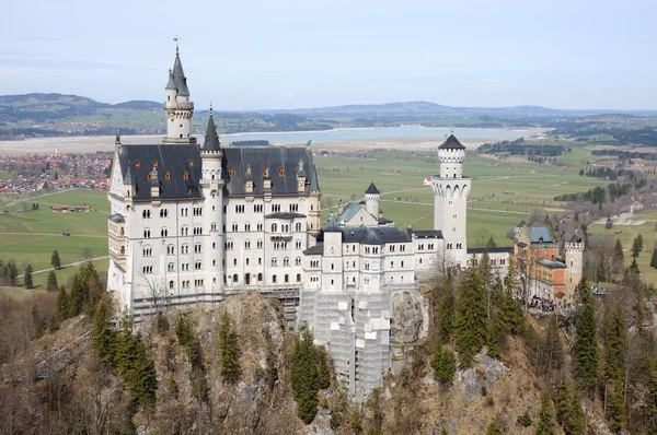 Úžasný zámek neuschwanstein v Bavorsku, Německo — Stock fotografie