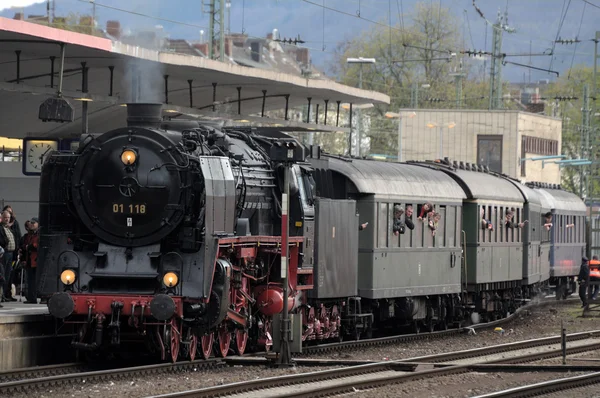 Antiguo tren de vapor en la estación de Koblenz, Alemania — Foto de Stock