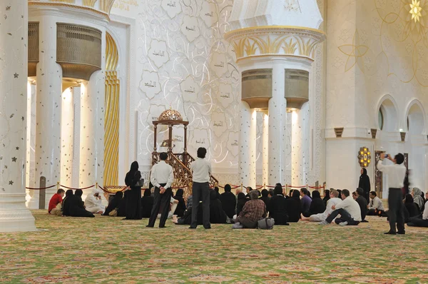 Mešita šejka Zayeda v abu dhabi, Spojené arabské emirat — Stock fotografie