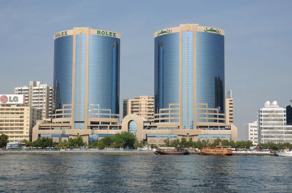 Twin towers op dubai creek, dubai Verenigde Arabische Emiraten — Stockfoto