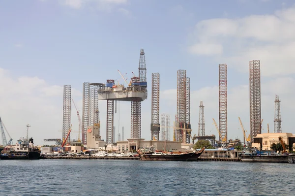 Porto industriale a Sharjah Creek — Foto Stock