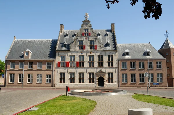 Edifício medieval em Middelburg, Países Bajos — Fotografia de Stock