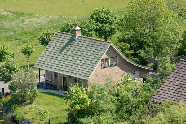 Вид с воздуха на дом в Нидерландах — стоковое фото