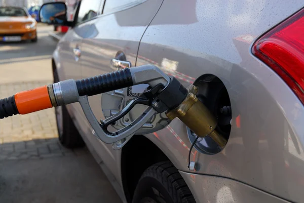 Aardgas brandstofpomp bij een benzinestation — Stockfoto