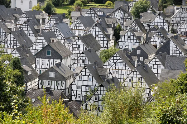 Freudenberg, Almanya yarı ahşap evleri — Stok fotoğraf