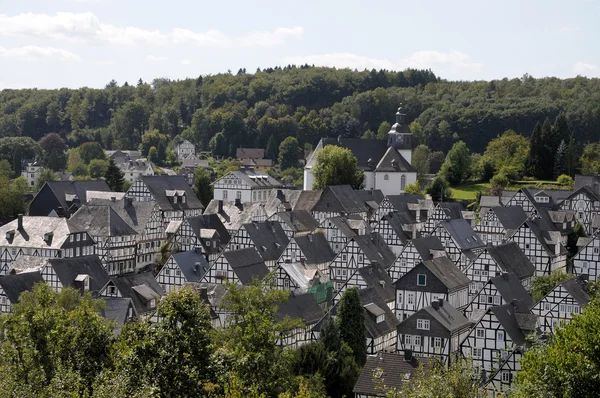 Halve houten huisjes in stad freudenberg, Duitsland — Stockfoto