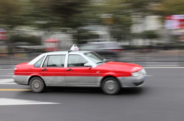 Taxi az utcán, Shanghai, Kína. a motion blur — Stock Fotó