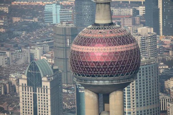 Esfera de la Torre Oriental Pearl en Shanghai, China — Foto de Stock