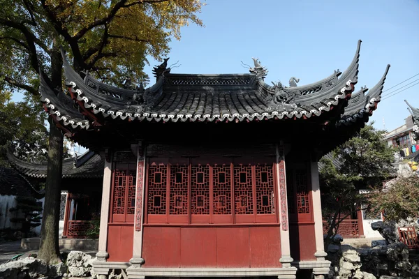 Edificio tradizionale cinese nel giardino Yuyuan, Shanghai Cina — Foto Stock