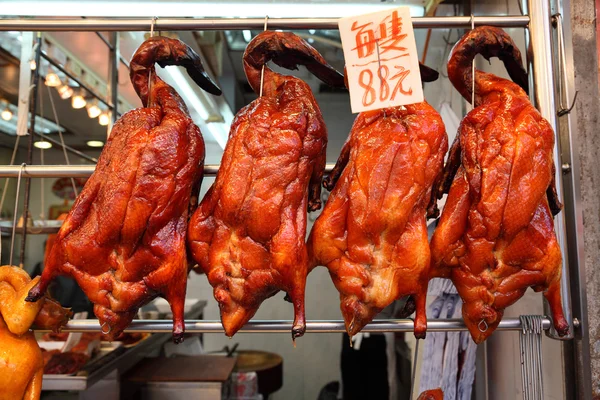 烧鸭的购物窗口中，香港 — 图库照片