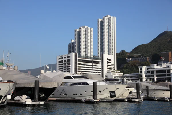 Lyxbåtar i Hongkong aberdeen — Stockfoto