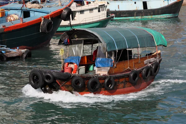 Tradycyjne sampan w hong Kongu aberdeen — Zdjęcie stockowe