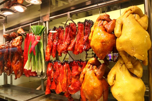 ローストしたアヒルおよび中国のレストランで鶏 — ストック写真