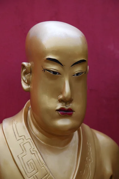 Socha Buddhy v chrámu 10000 Buddhů, hong kong — Stock fotografie
