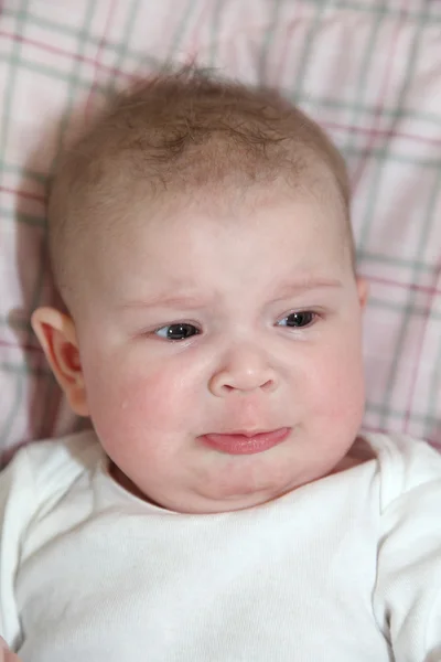 泣き言 5 ヶ月歳の赤ちゃん — ストック写真