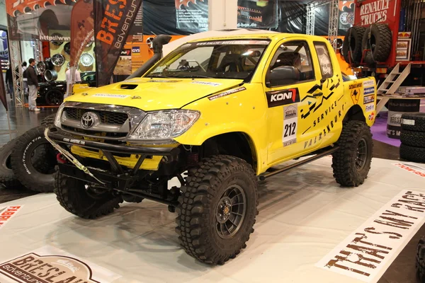 Toyota pick-up 4RM hors route — Photo