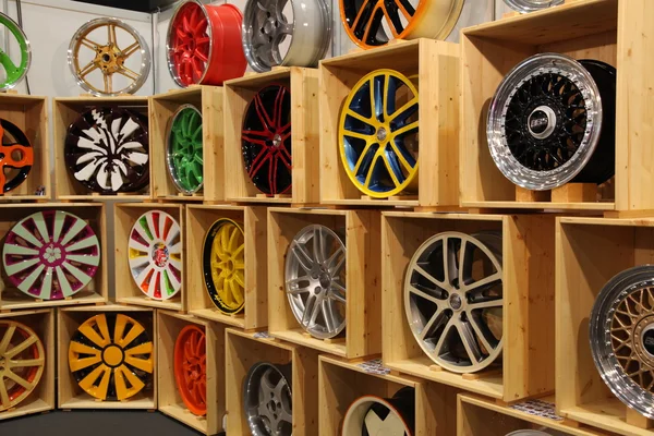 Cerchioni in alluminio stand al Motor Show di Essen — Foto Stock