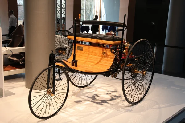 최초의 메르세데스 벤츠 자동차 1886 년에서 — 스톡 사진