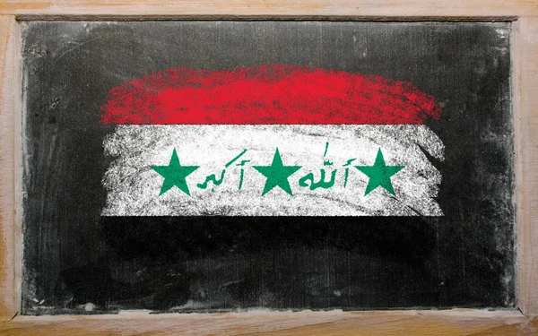 黒板にチョークで描かれたイラクの旗 — ストック写真