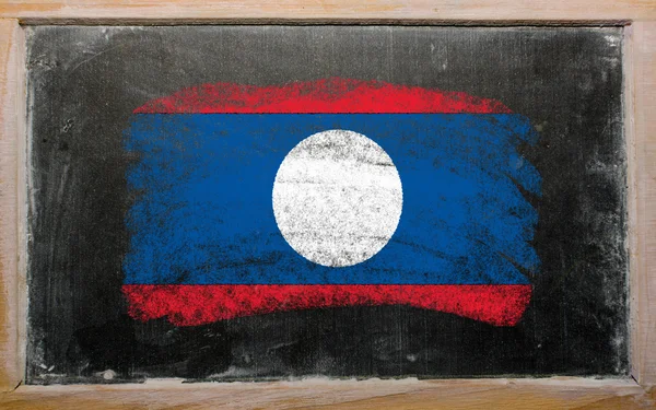国旗老挝的黑板上用粉笔绘 — 图库照片