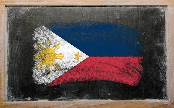 Bandera de filipinas en pizarra pintada con tiza —  Fotos de Stock