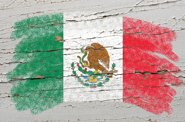 Прапор мексики на гранжевій дерев'яній текстурі, пофарбованій крейдою — стокове фото