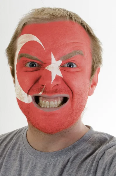 Πρόσωπο της τρελό θυμωμένος άνθρωπος που χρωματίζονται στα χρώματα της σημαίας της Τουρκίας — Φωτογραφία Αρχείου
