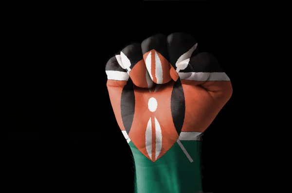 Pugno dipinto a colori della bandiera kenya — Foto Stock