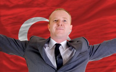 Türkiye sta karlı yatırım nedeniyle mutlu işadamı