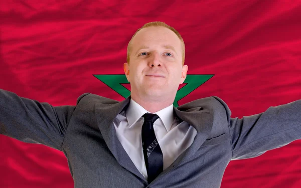 Biznesmen szczęśliwy z powodu zyskowną inwestycję w Maroku st — Zdjęcie stockowe