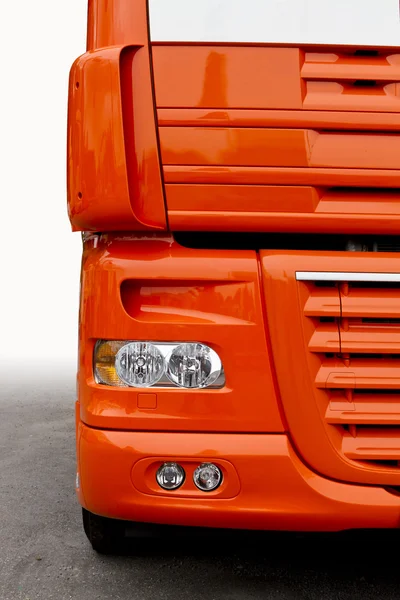 Framsidan av lastbil — Stockfoto