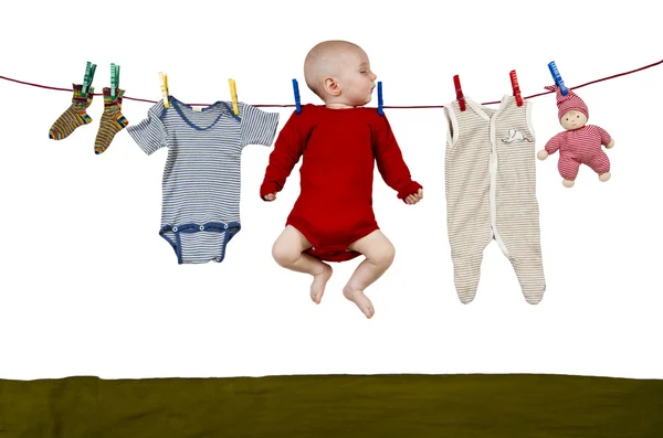 Μικρό παιδί στο γραμμή ρούχα — Φωτογραφία Αρχείου