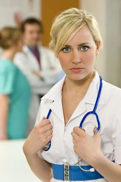 Vacker sjuksköterska — Stockfoto