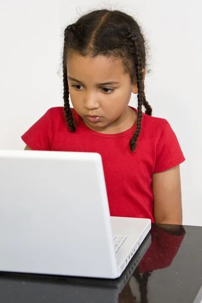 Little Girl Using A Laptop Computer — Stock Photo, Image