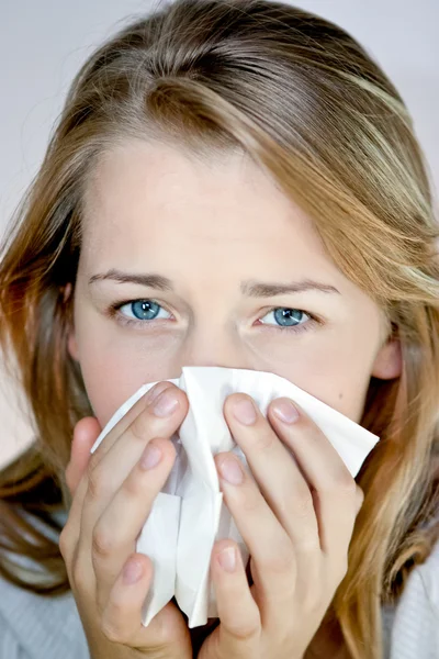 Young female having a cold — Stock Photo, Image