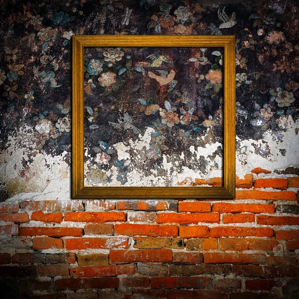 Картинні рамки на бетонній стіні — стокове фото