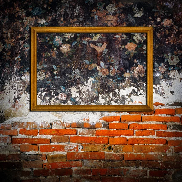 Картинки на бетонной стене — стоковое фото