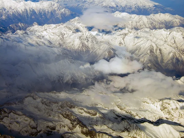 Vista da montanha dos Alpes do céu — Fotografia de Stock