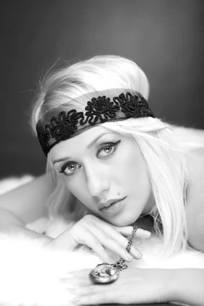 Beautiful blonde model posing — Stock Photo, Image