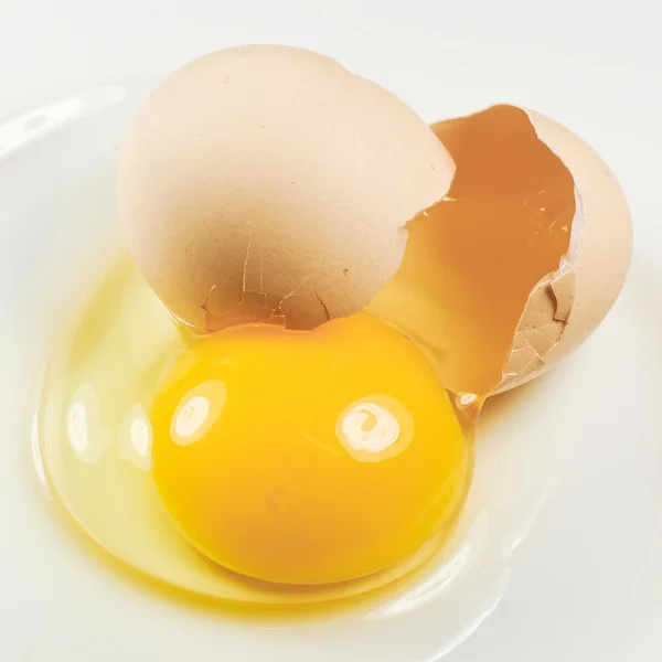 Uovo crudo — Stock Photo, Image
