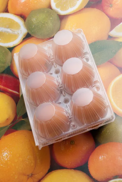 Huevos en el embalaje — Foto de Stock