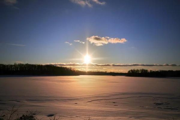 Χειμωνιάτικο ηλιοβασίλεμα — Φωτογραφία Αρχείου