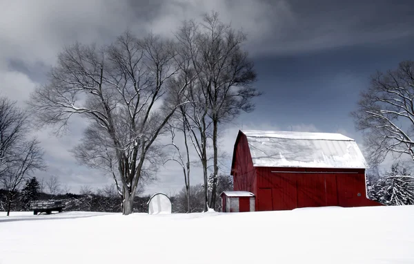 Old red barn — Stock Photo, Image