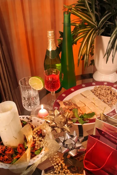 Parti tablo ve Noel akşam yemeği — Stok fotoğraf