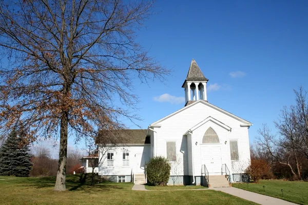 Små historiska kyrka — Stockfoto