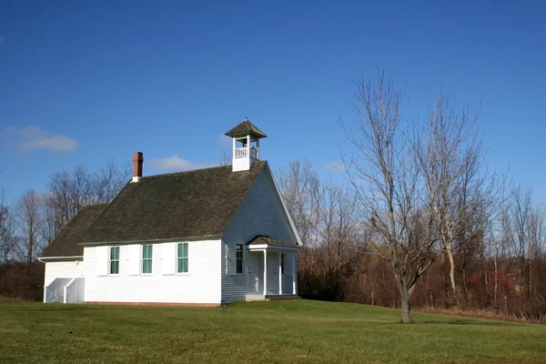 Pequena igreja histórica — Fotografia de Stock