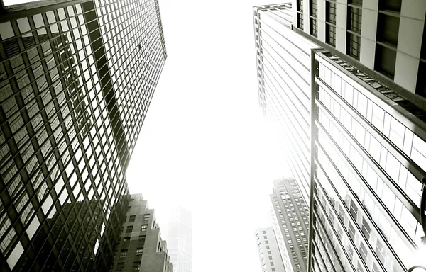 Irodai épületek perspektivikus nézet — Stock Fotó