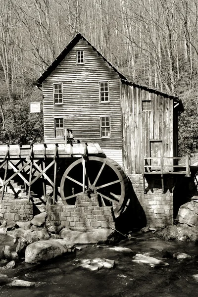 Wasser Lichtung Bach Mühle — Stockfoto