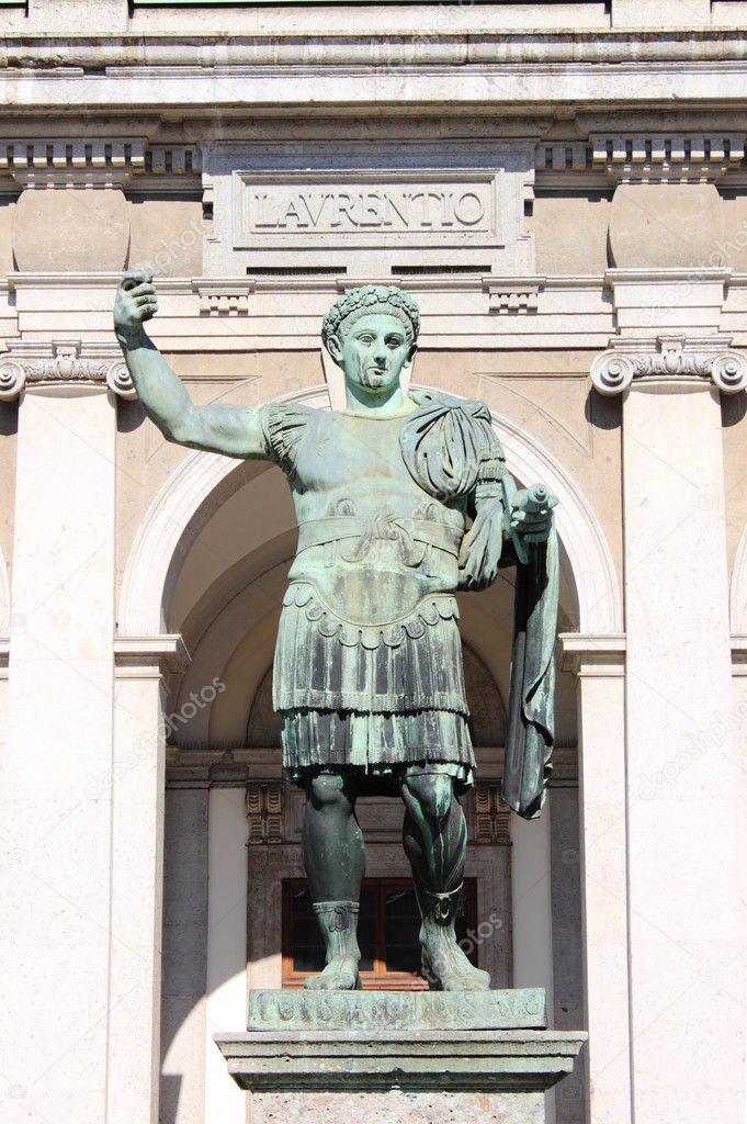 Statue of emperor Constantine
